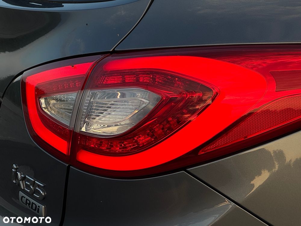 Hyundai ix35 2.0 CRDi 4WD Fifa World Cup Gold Edition - 23