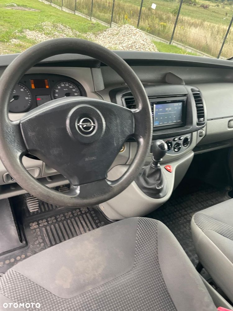 Opel Vivaro - 17