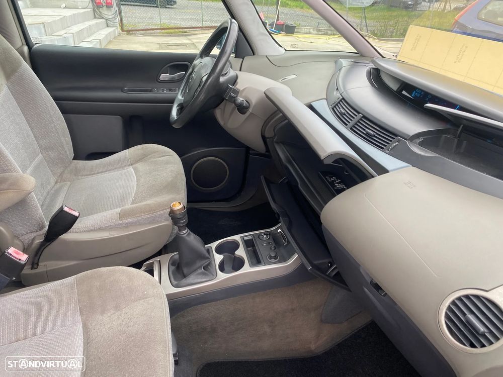 Renault Espace 2.2 dCi Initiale 6L - 11