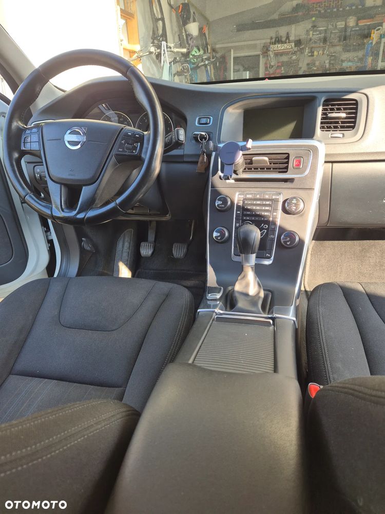 Volvo V60 D2 - 6