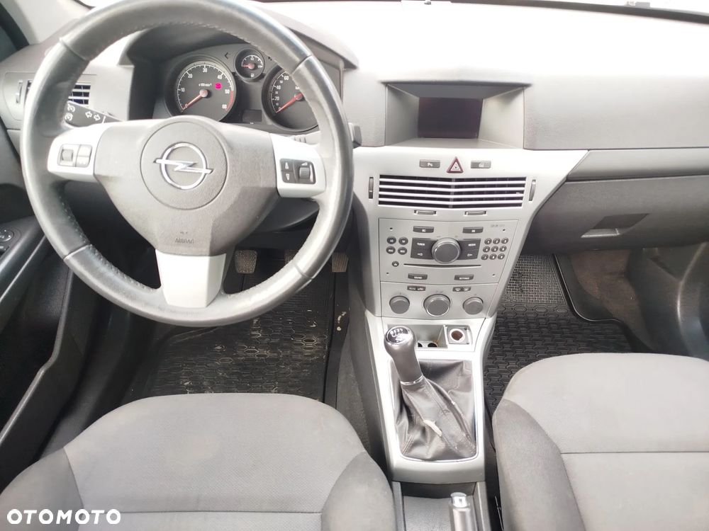 Opel Astra III 1.7 CDTI - 16