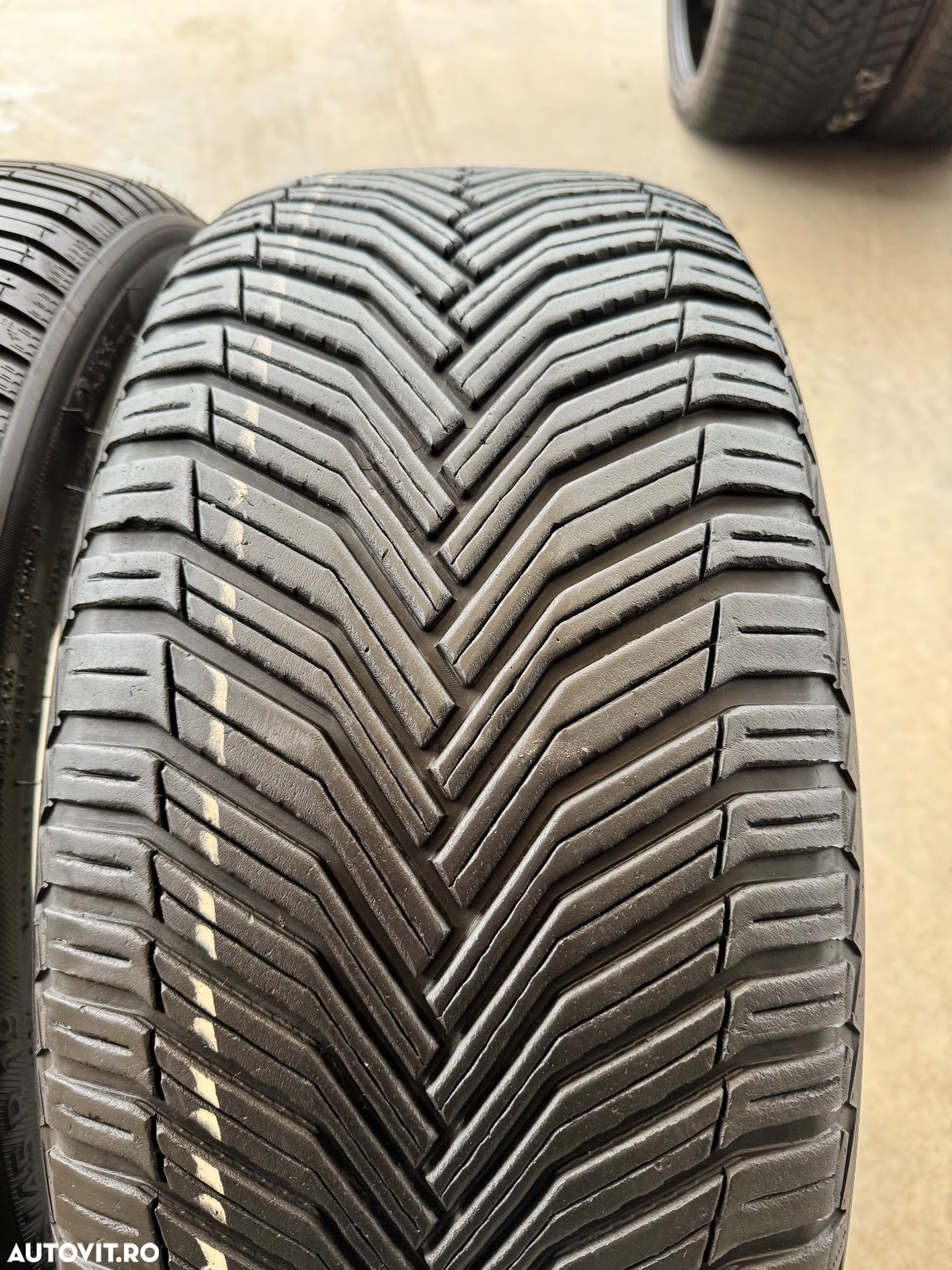 Vând 2 anvelope 245/45/19 Michelin allseason ca noi - 4