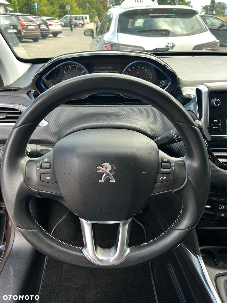 Peugeot 2008 1.2 VTi Allure - 18