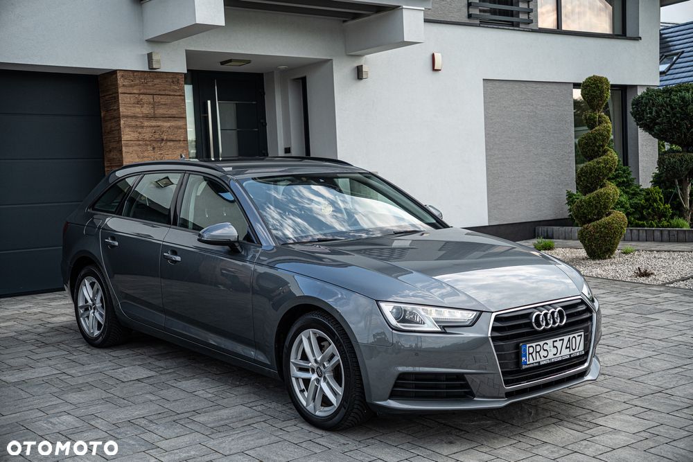 Audi A4 Avant 2.0 TDI S tronic - 32