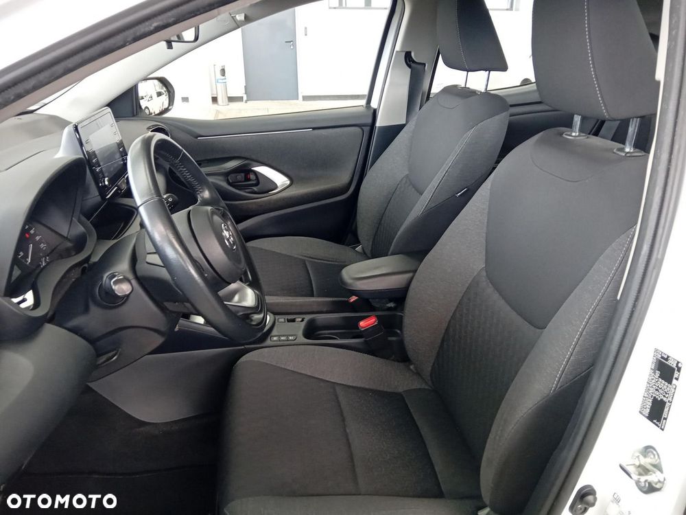 Toyota Yaris - 15
