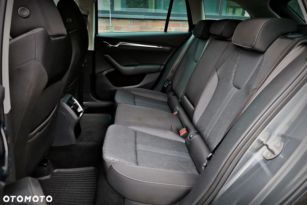 Skoda Octavia 1.5 TSI e-Tec Style DSG - 25