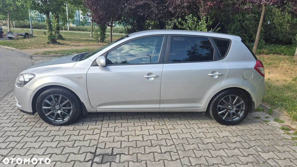 Kia Ceed 1.6 Crdi Comfort + - 11