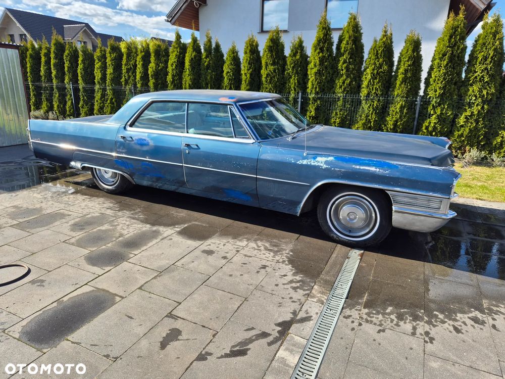 Cadillac Deville - 6
