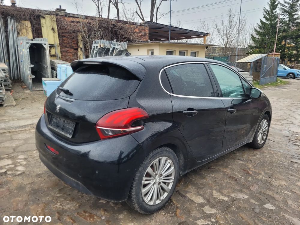 Peugeot 208 PureTech 82 Start & Stop Allure - 3