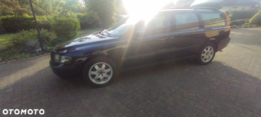 Volvo V70 D5 Comfort - 6