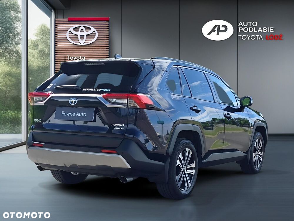 Toyota RAV4 - 8