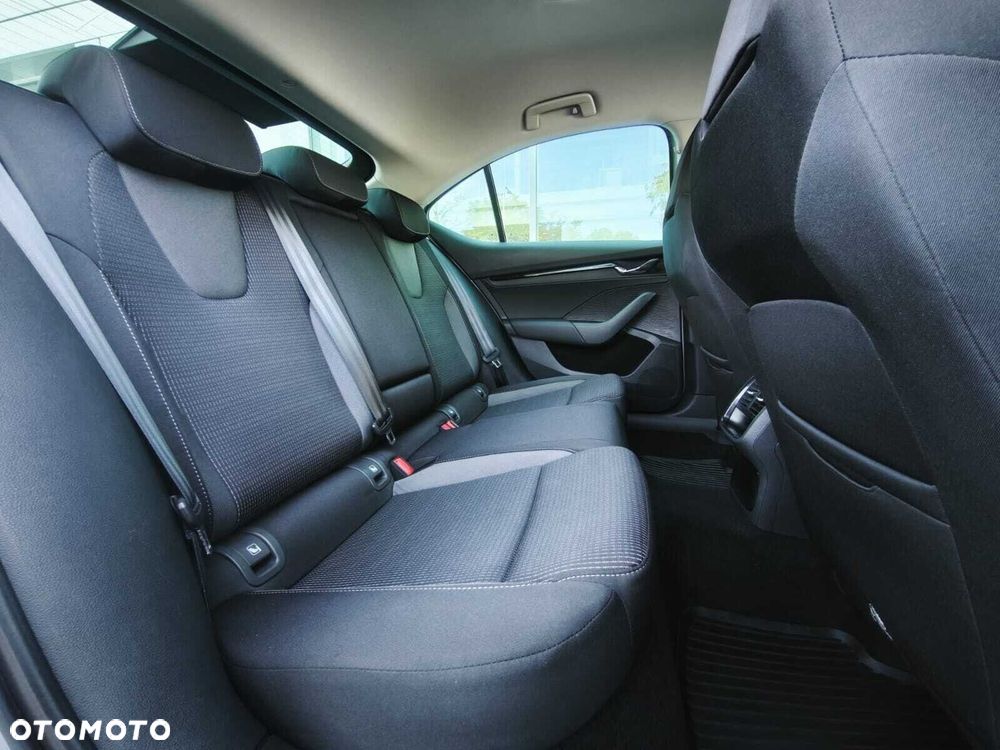 Skoda Octavia 1.5 TSI ACT Ambition - 10
