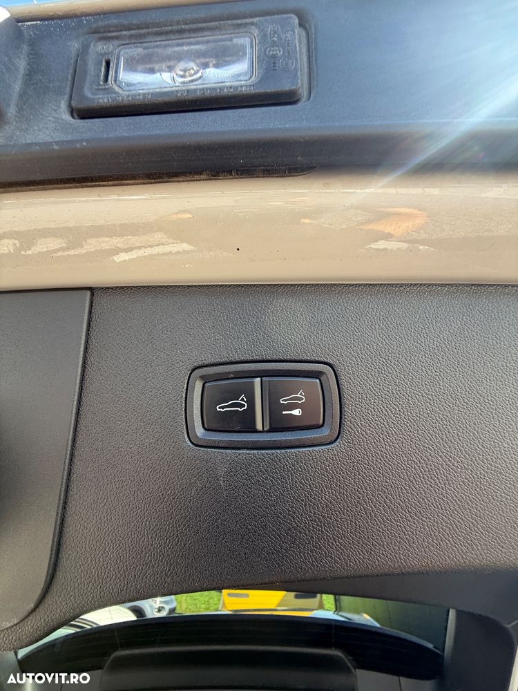 Porsche Cayenne E-Hybrid Tiptronic S Platinum Edition - 29