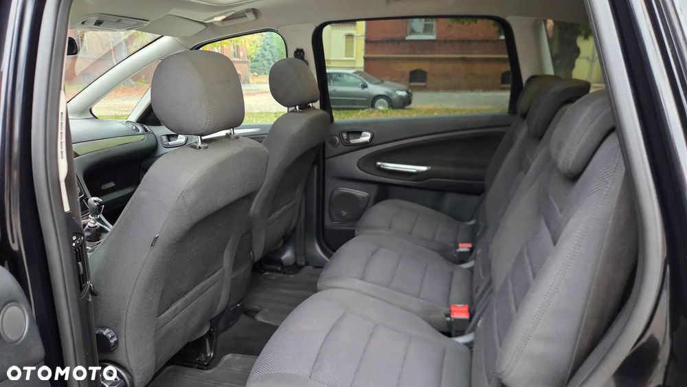 Ford S-Max - 18