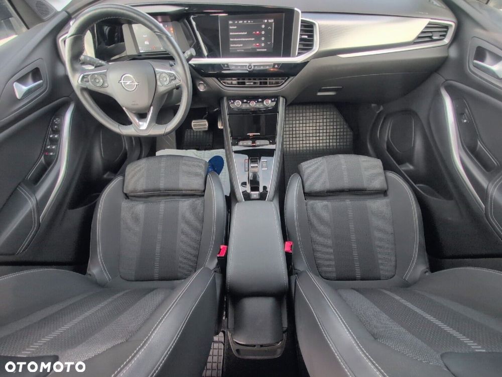 Opel Grandland 1.2 T Business Elegance S&S - 8