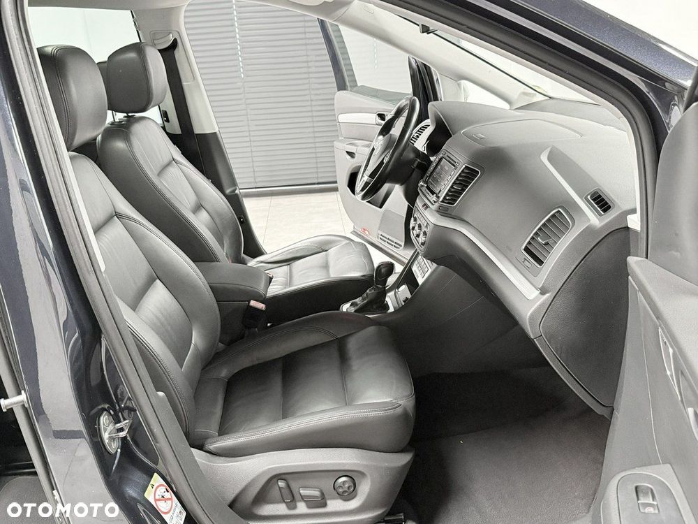 Volkswagen Sharan 2.0 TDI DSG Blue Motion Highline - 16