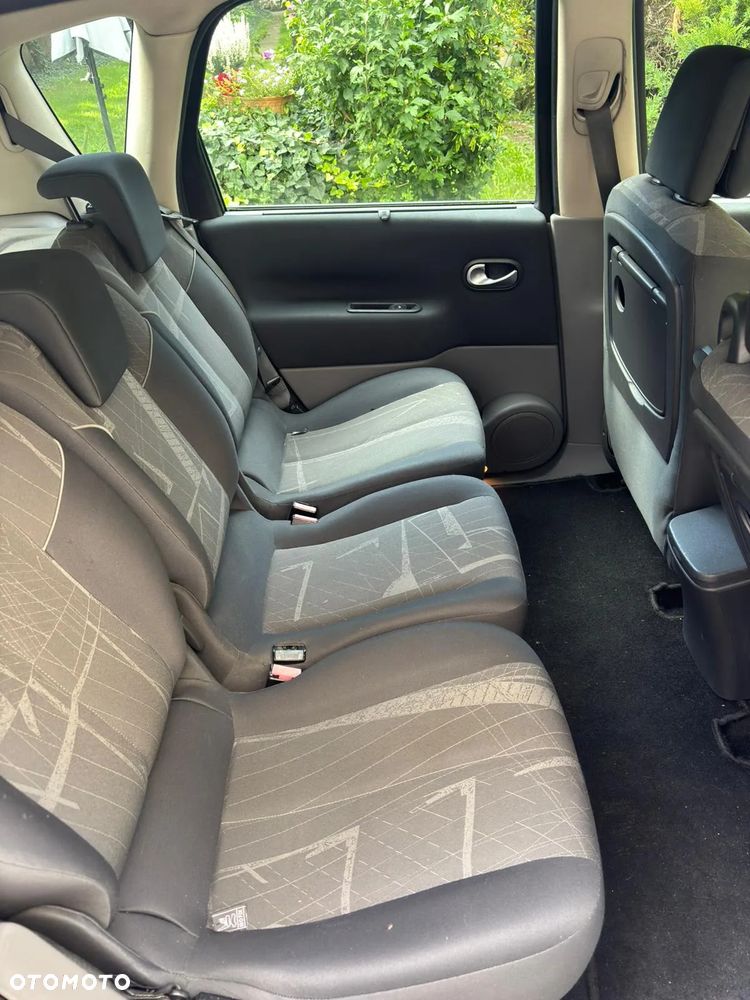 Renault Scenic 1.9 dCi Confort Authentique - 6