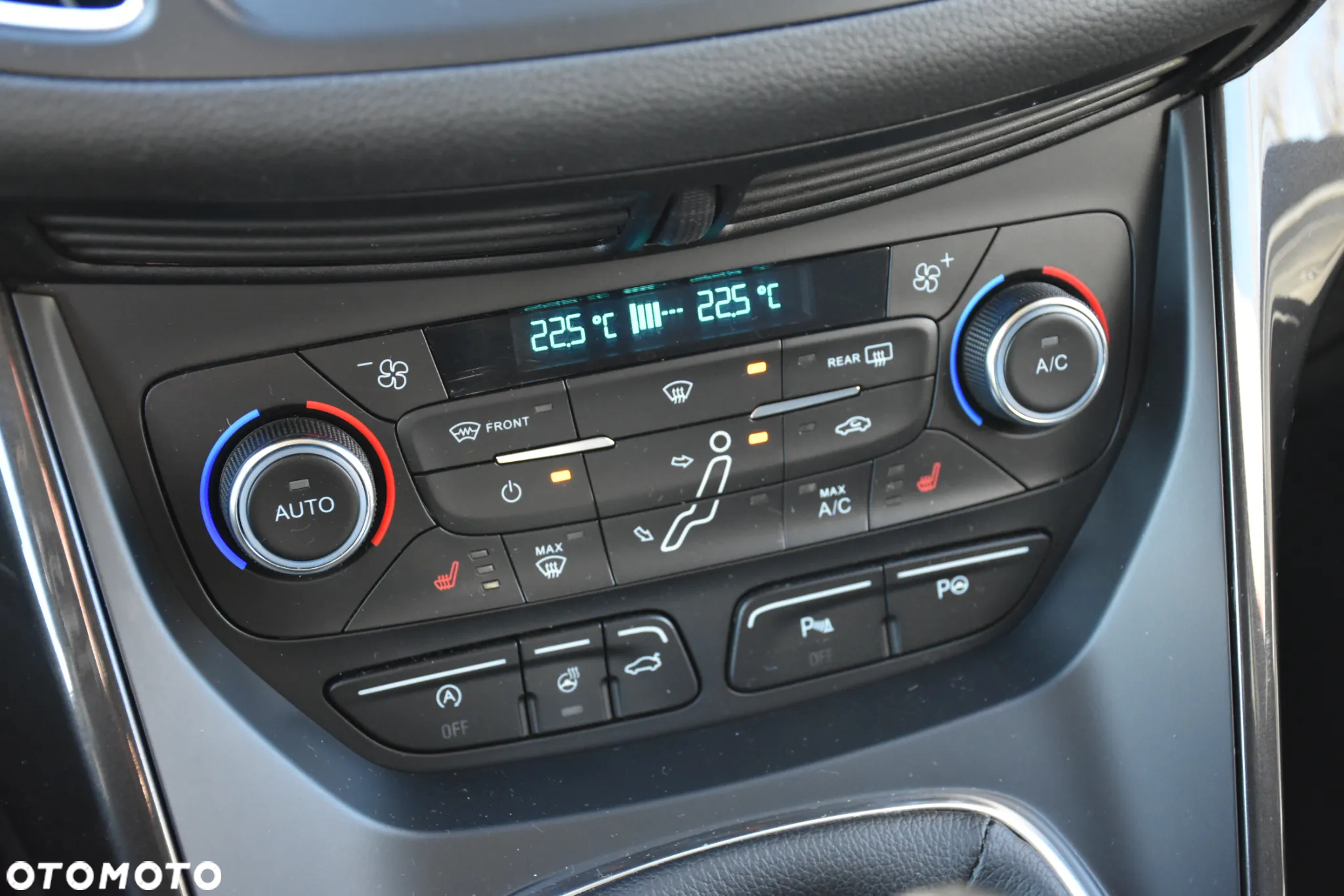 Ford C-MAX 1.5 EcoBoost Titanium ASS - 16