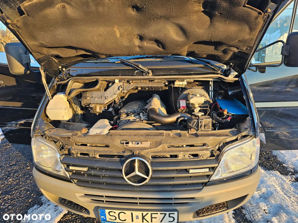 Mercedes-Benz Sprinter - 17