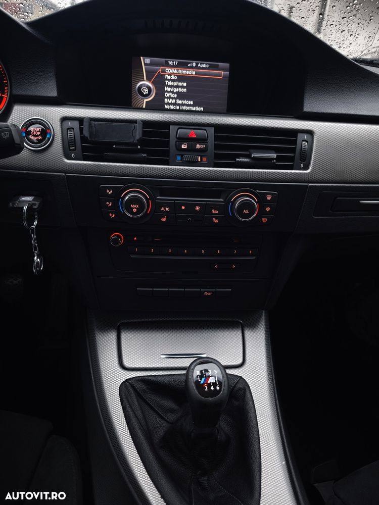 BMW Seria 3 320d Coupe - 6