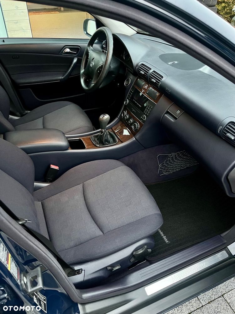 Mercedes-Benz Klasa C 200 Kompressor Classic - 9