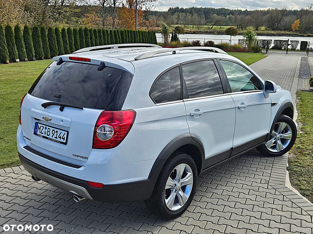 Chevrolet Captiva - 23