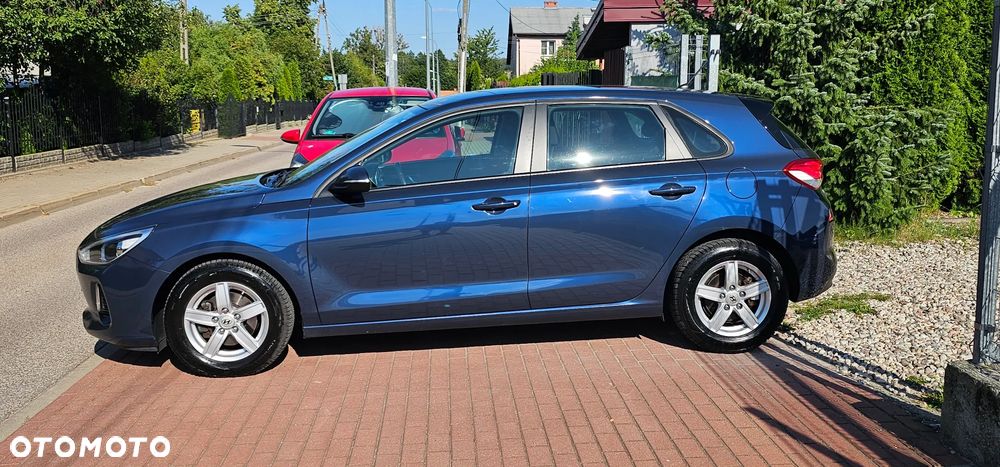 Hyundai i30 1.4 Passion - 8