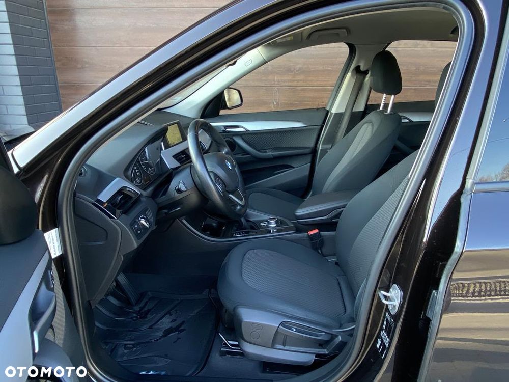 BMW X1 sDrive20i Advantage - 19