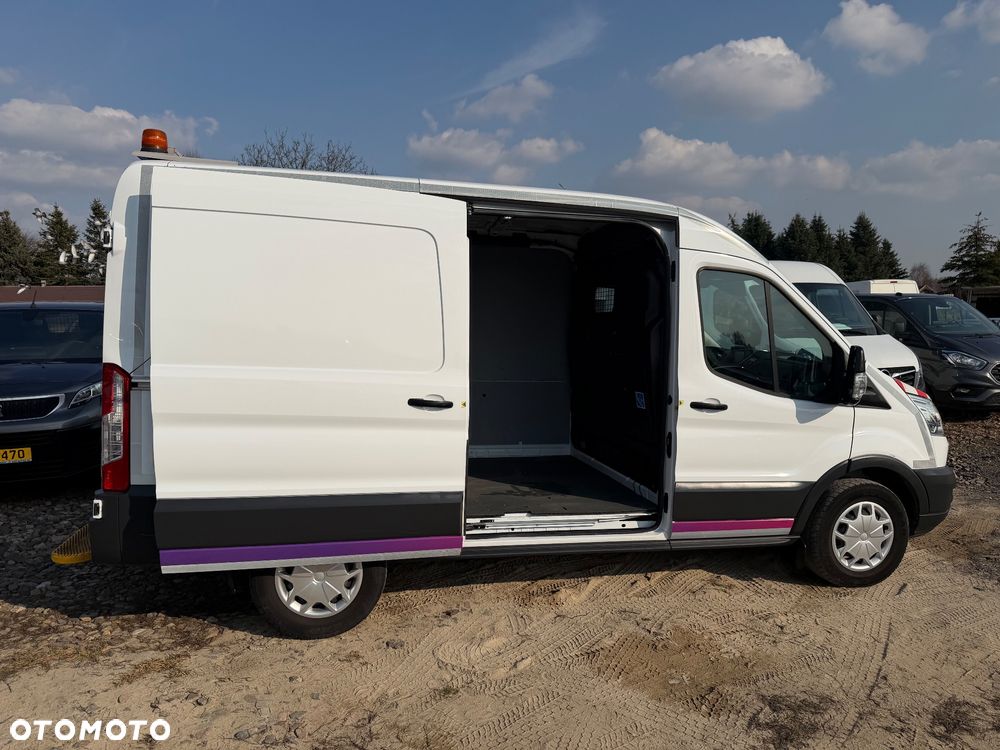 Ford Transit - 9