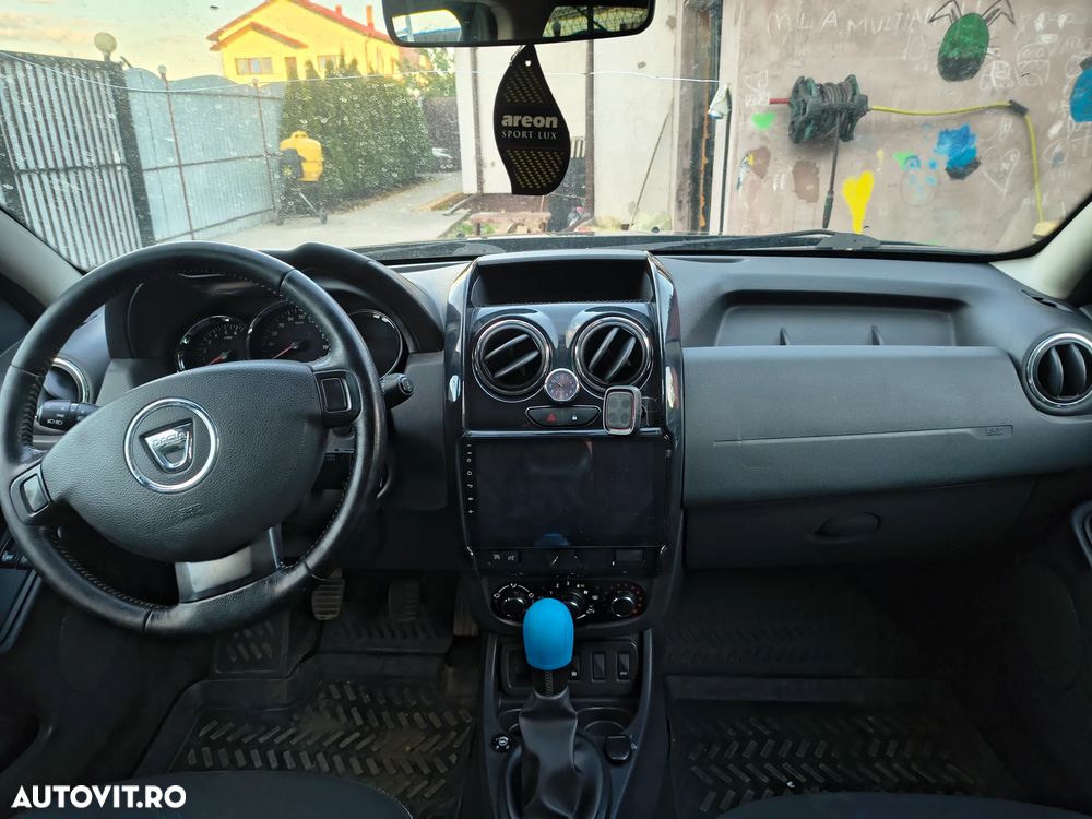 Dacia Duster 1.6 SCe Prestige jante 16" - 10