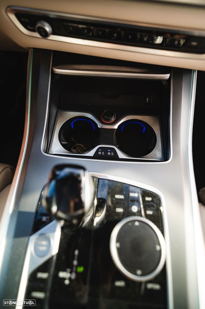 BMW X5 45 e xDrive Pack M - 12