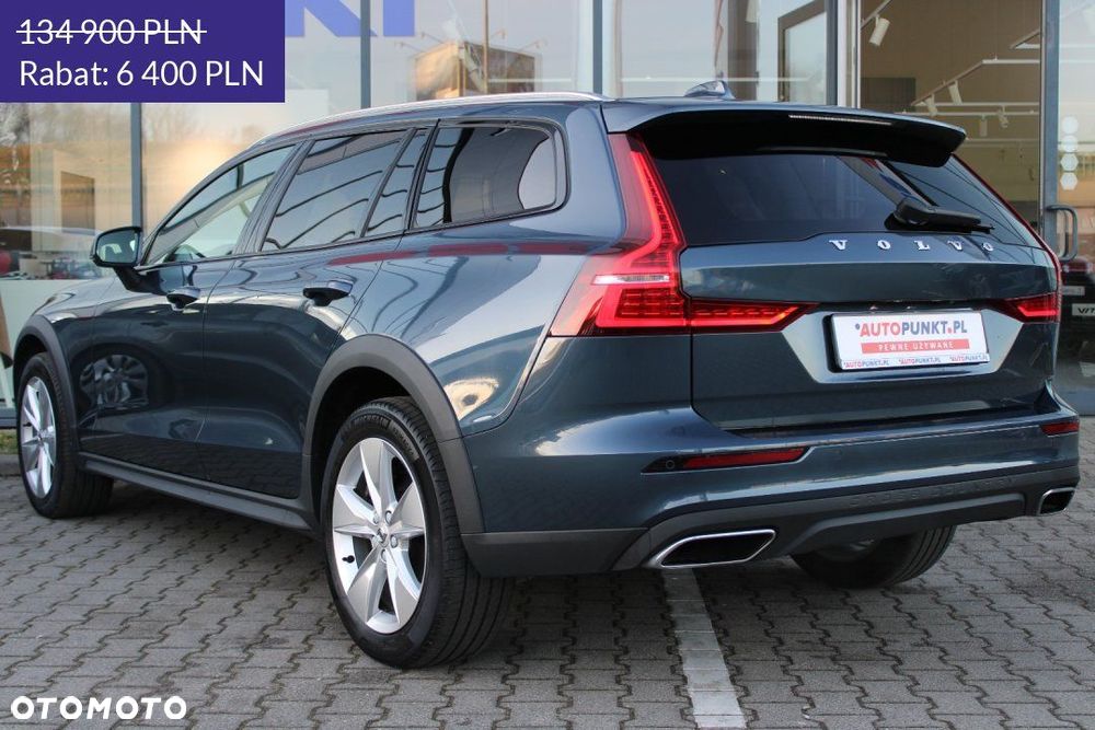 Volvo V60 Cross Country - 7