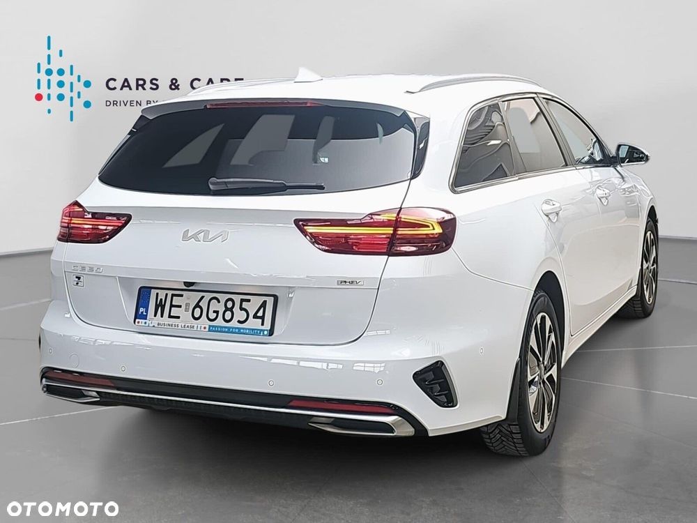 Kia Ceed 1.6 GDI PHEV L DCT - 25