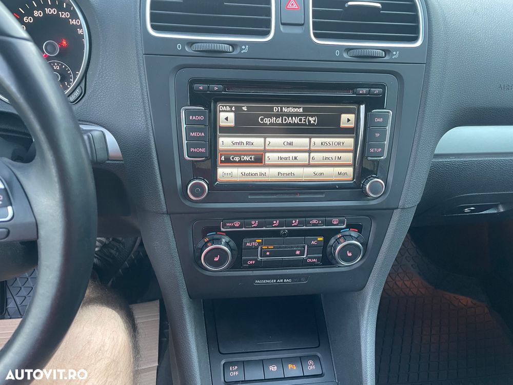 Volkswagen Golf - 25