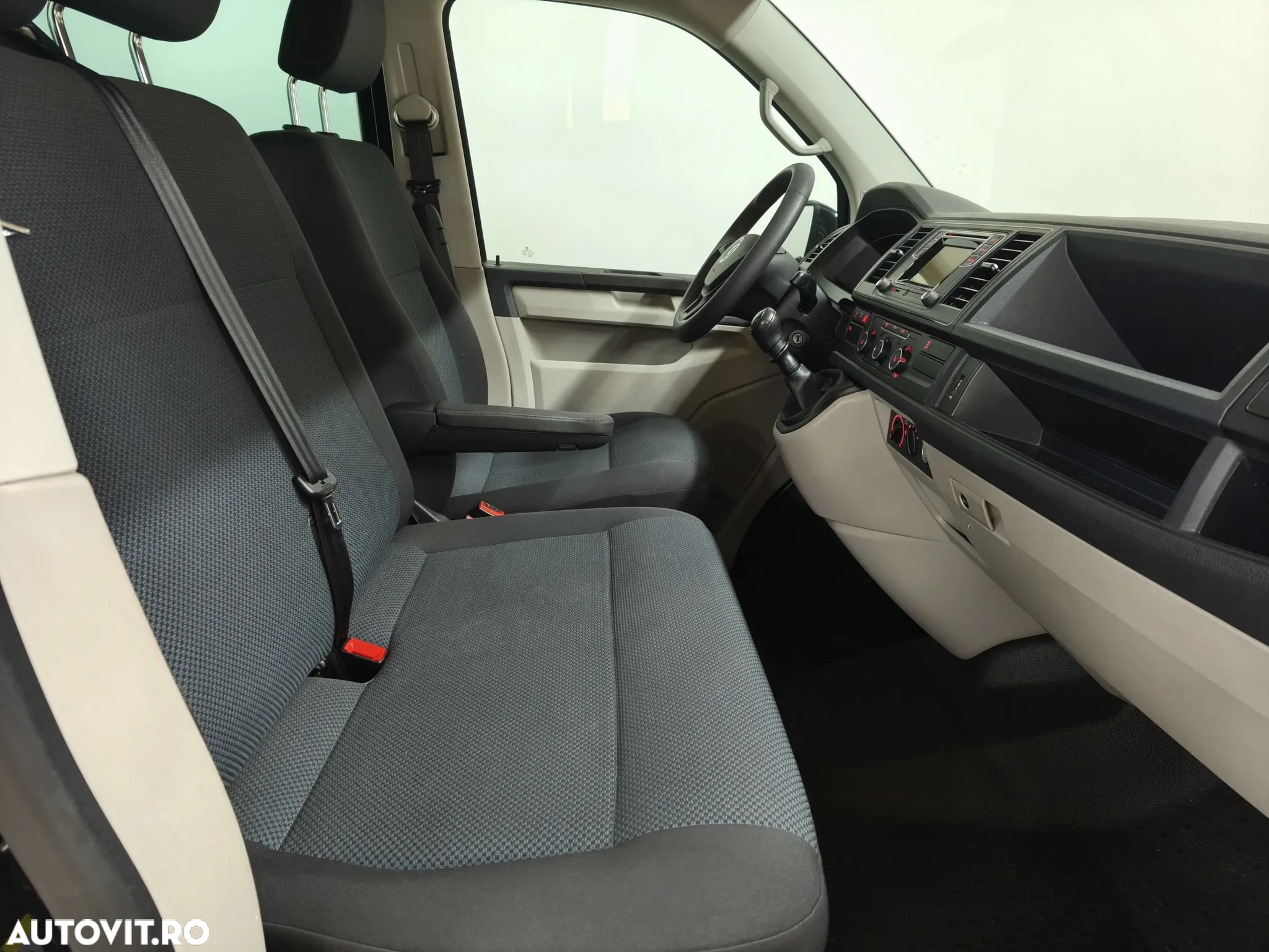 Volkswagen Transporter T6.1 Lang - 9