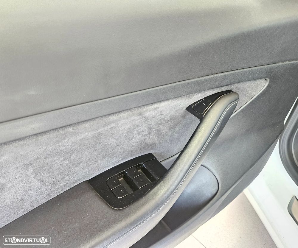 Tesla Model 3 Standard Range Plus RWD - 13