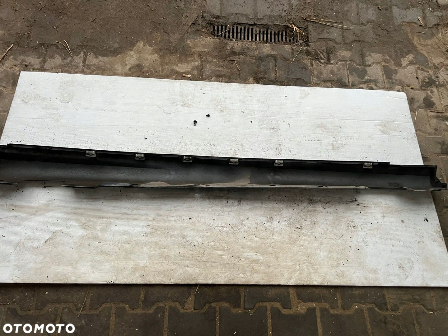 PRÓG LISTWA PROGOWA LEWA MERCEDES C W204 SEDAN KOMBI A2046981354 AMG - 4