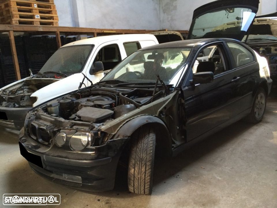 BMW 318i compact de 2003 para peças ref motor N40 B18A - 2