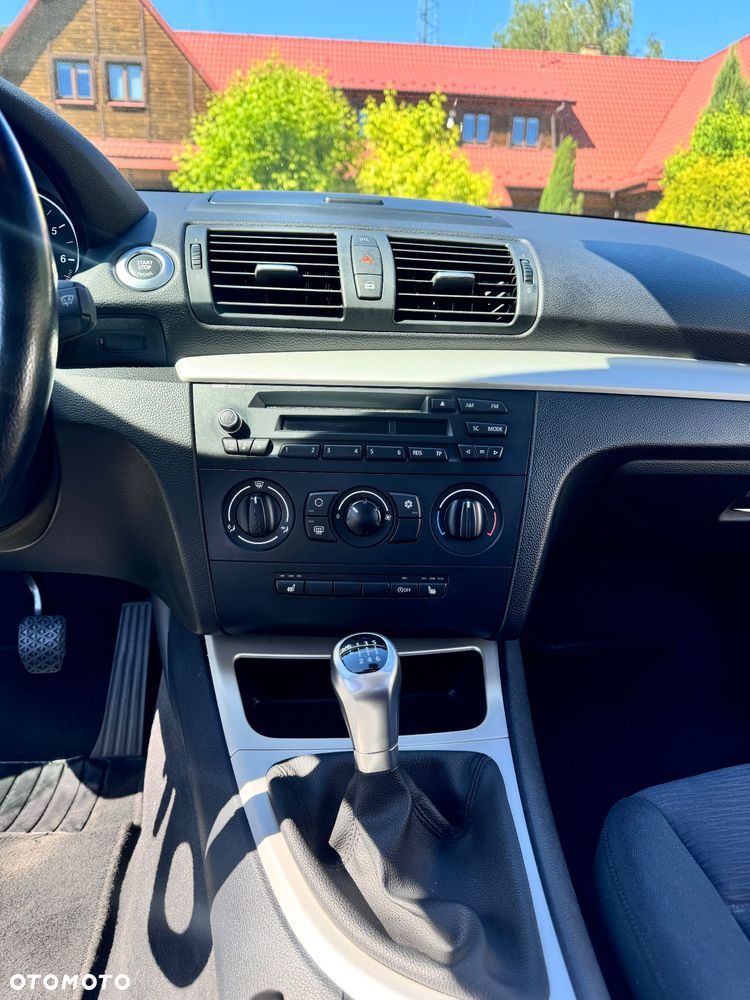 BMW Seria 1 116i - 19