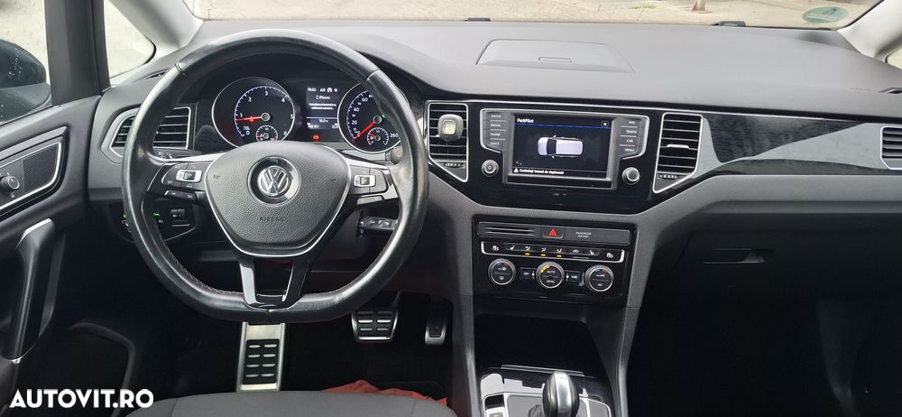 Volkswagen Golf 1.6 TDI DSG Sound - 5
