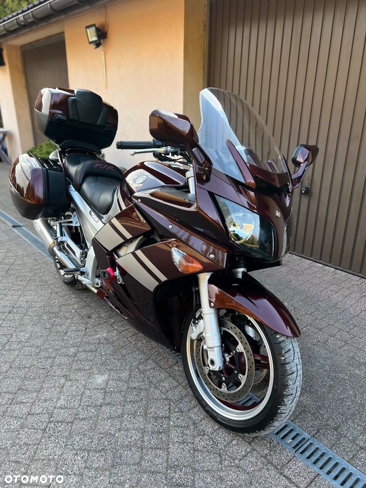Yamaha FJR - 18