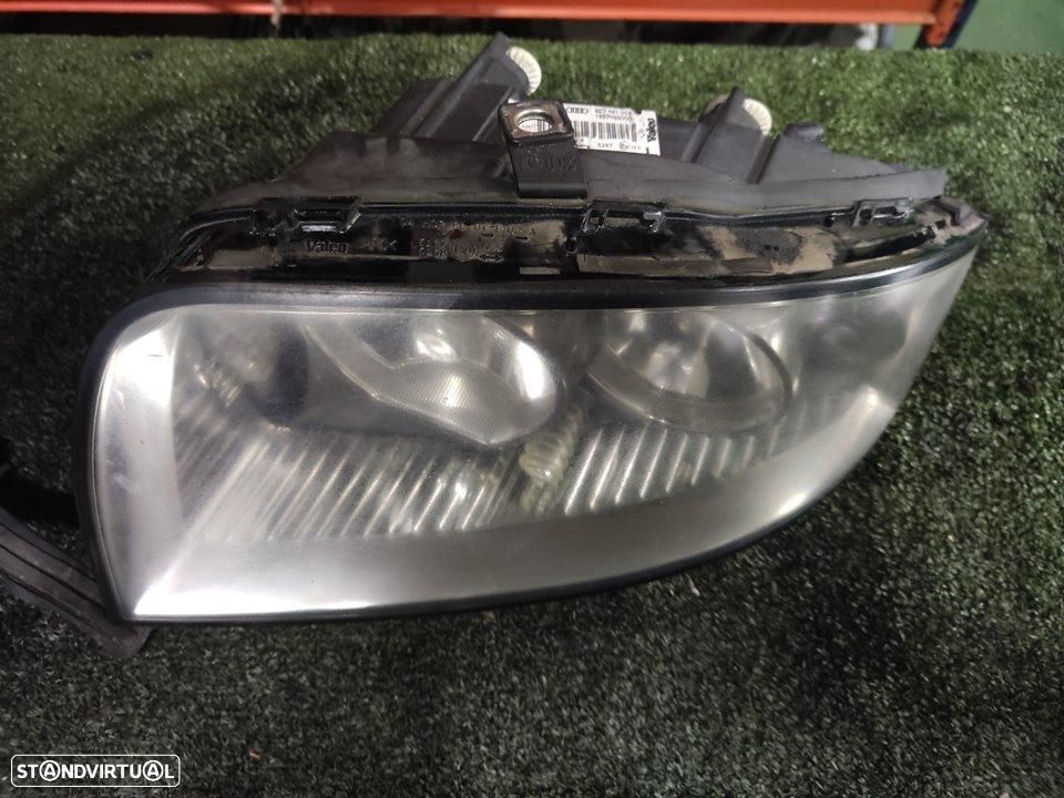 FAROL ESQUERDO AUDI A2 8Z - 1
