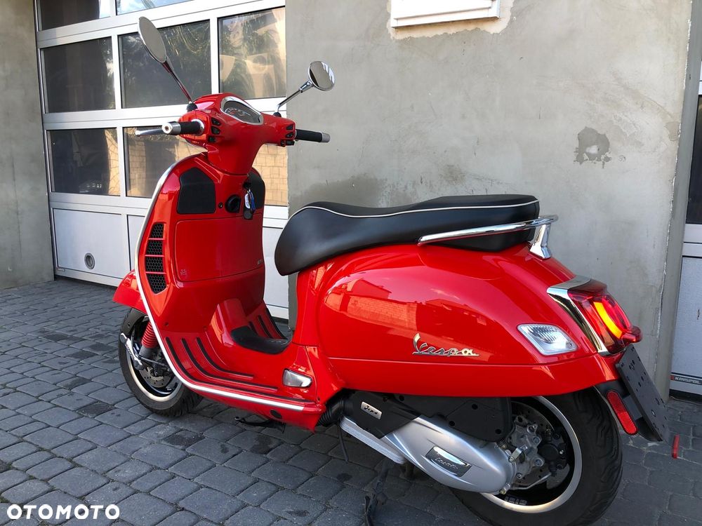 Vespa GTS - 24