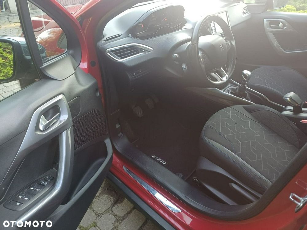 Peugeot 2008 1.5 BlueHDi Style - 12