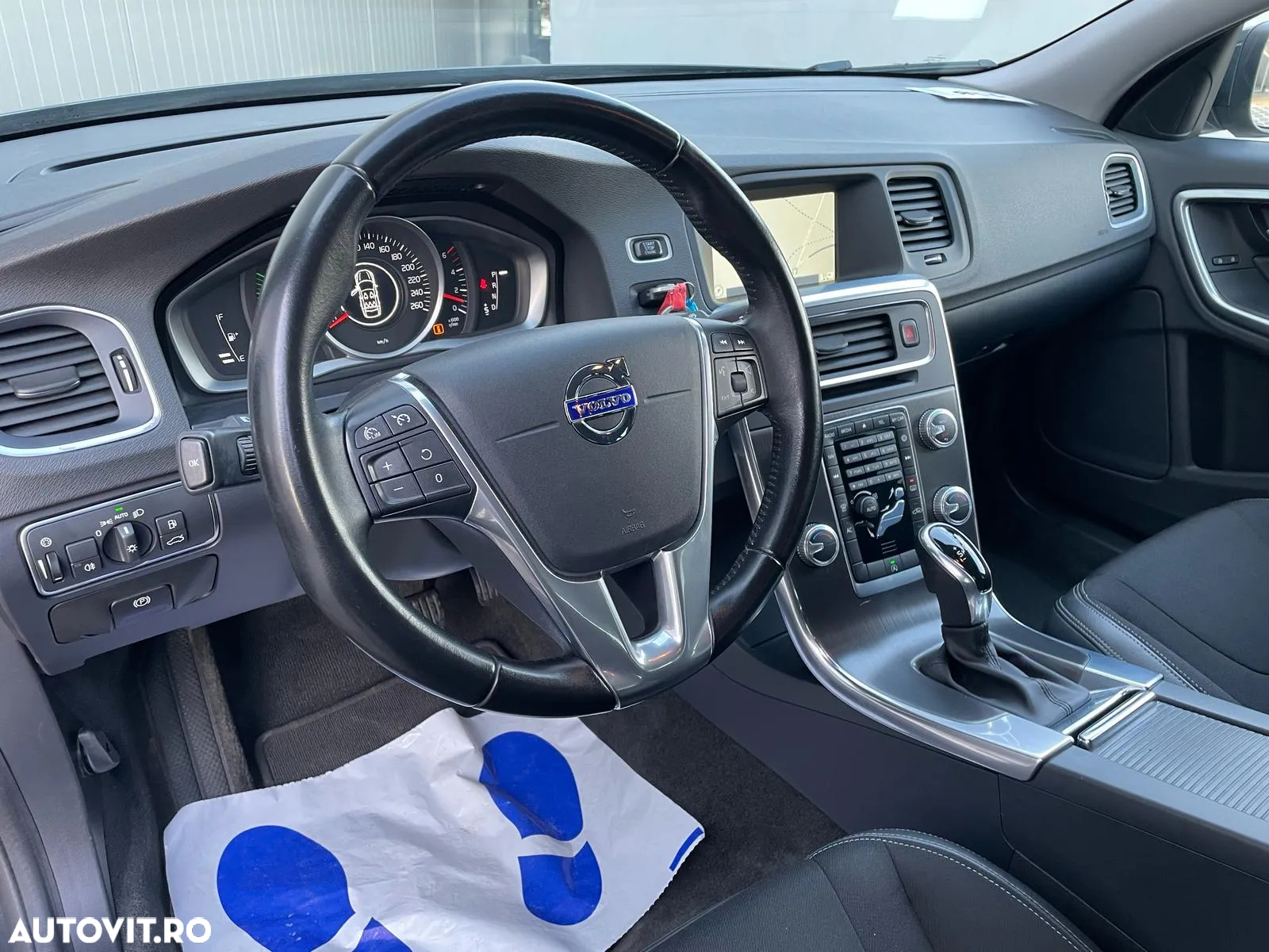 Volvo V60 D3 Geartronic Momentum Pro - 15