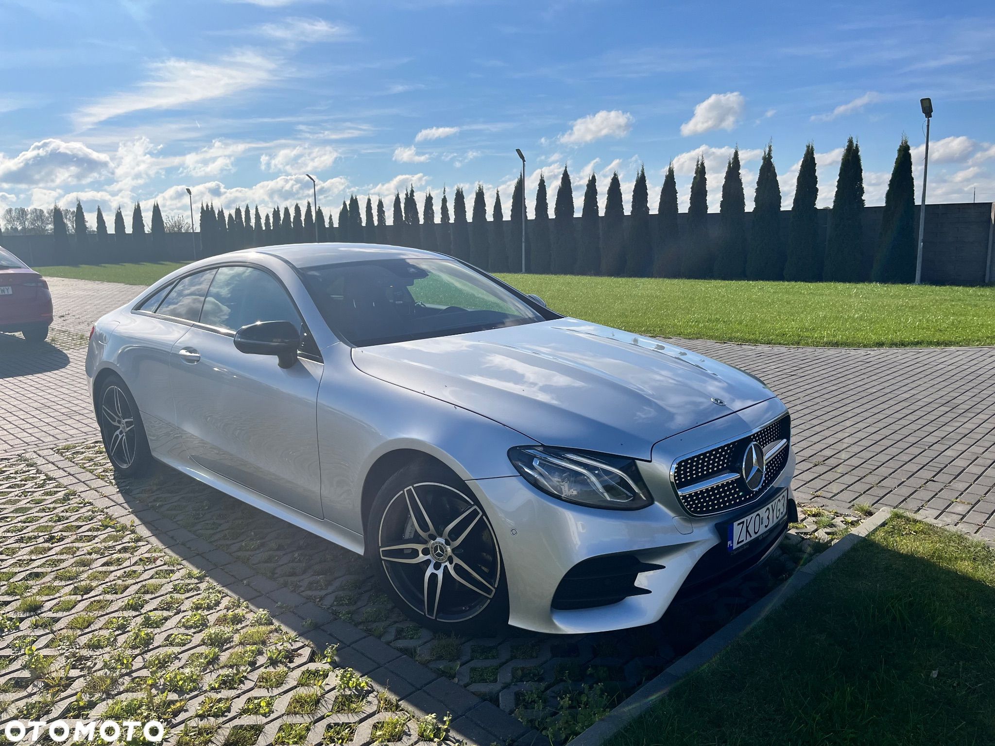 Mercedes-Benz Klasa E 300 Coupe 9G-TRONIC AMG Line - 1