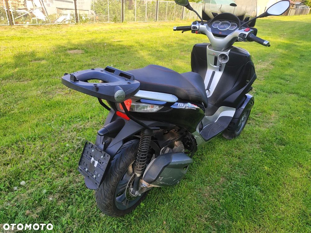 Piaggio MP-3 - 6