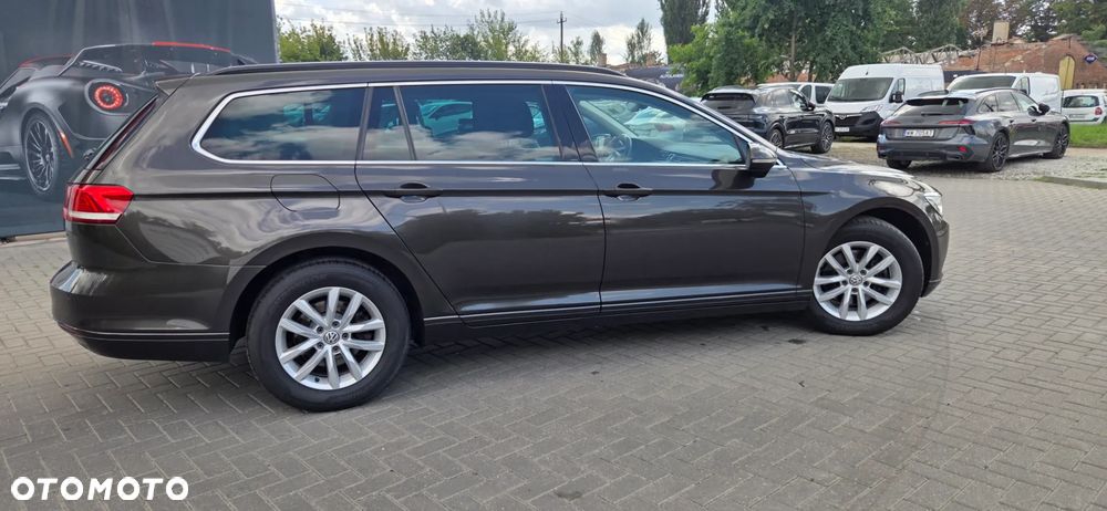 Volkswagen Passat Variant 2.0 TDI BMT Highline - 15