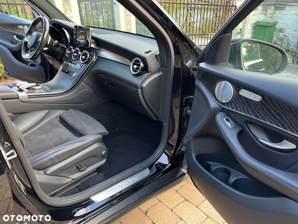 Mercedes-Benz GLC - 23
