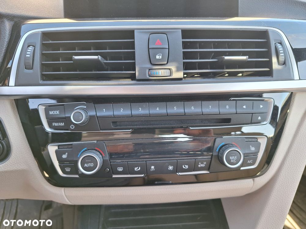 BMW Seria 3 330i xDrive M Sport Shadow - 20